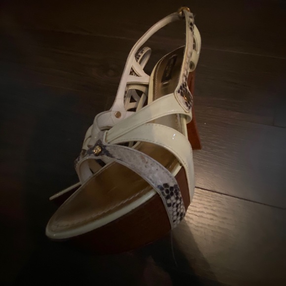 Vintage Louis Vuitton pumps size 7 - Picture 2 of 5